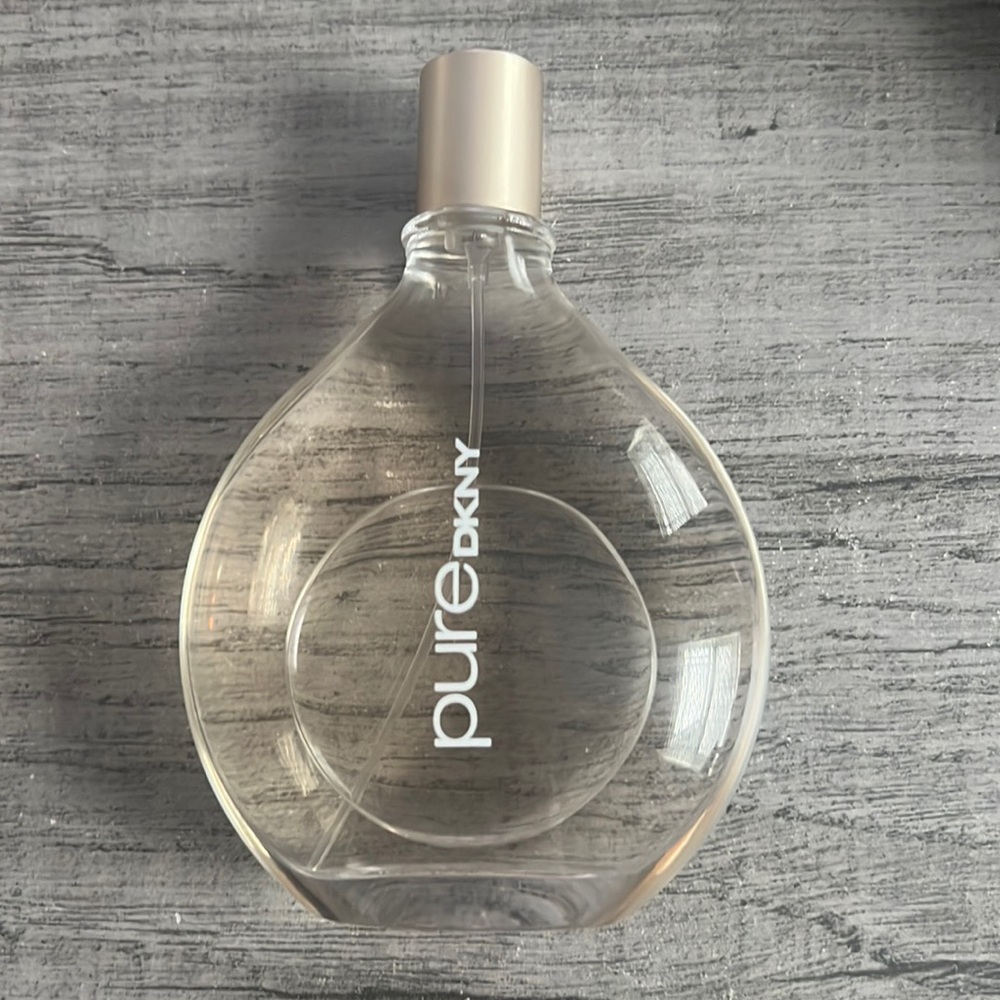 DKNY PURE perfume